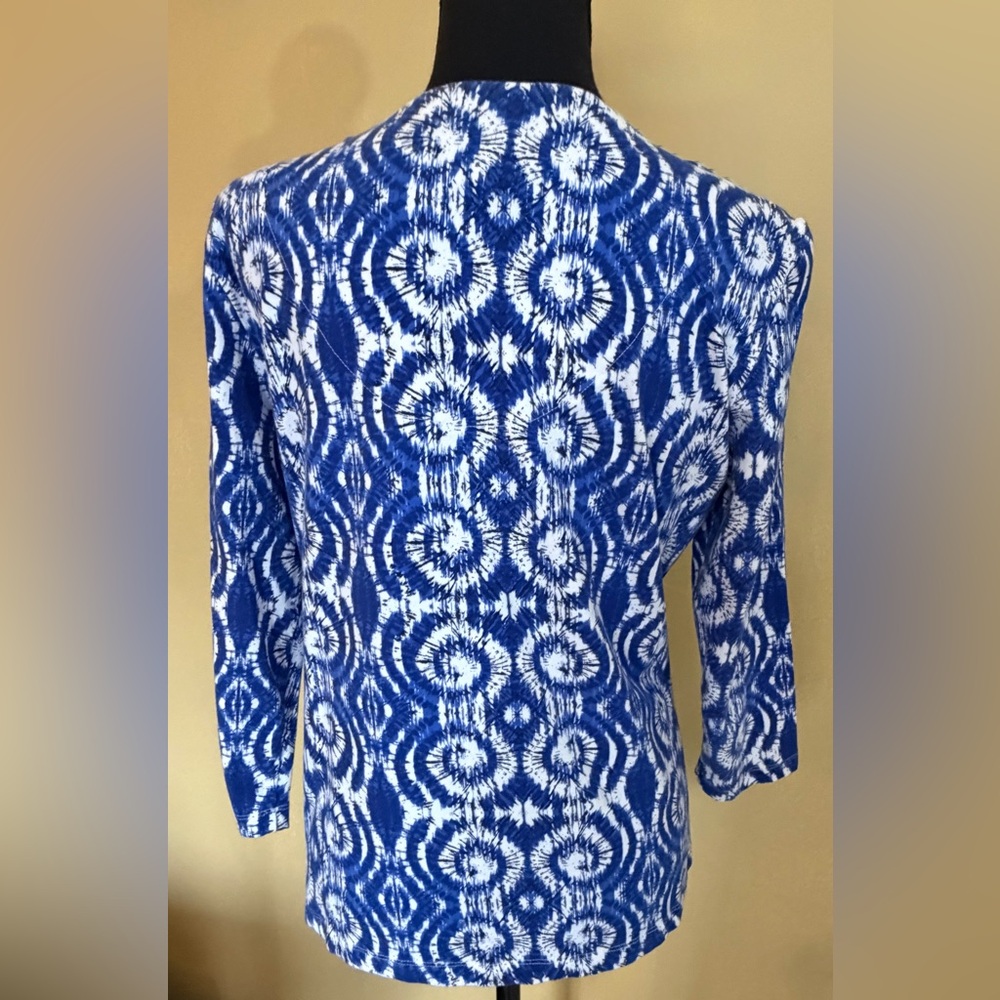 Ruby Rd. Blue and White Swirl Pattern Blouse - Picture 4 of 5
